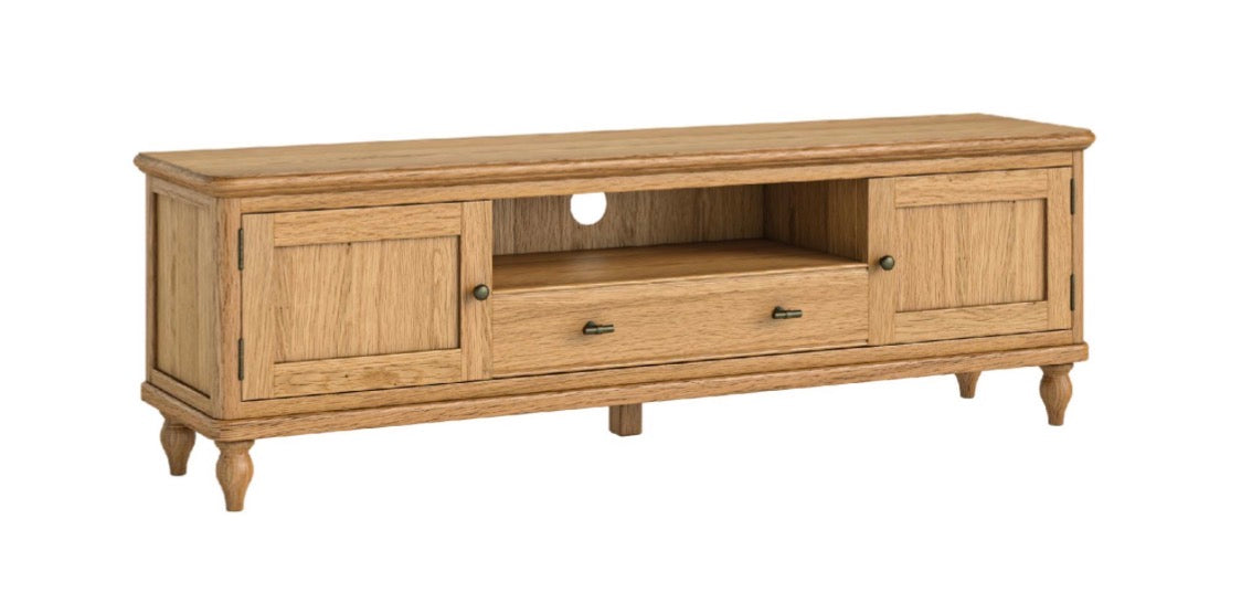 Victoria Oak Collection 2000 Tv Unit